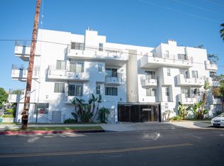 15054 Magnolia Blvd, Sherman Oaks, CA 91403