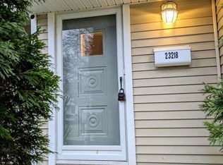23218 Greenlawn Ave, Beachwood, OH