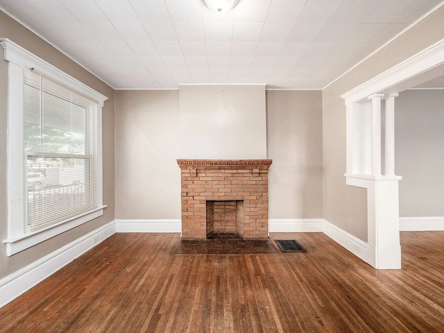 3 bed, 1.0 bath, $2,195 — Photo 4