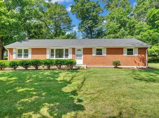 533 Oak Dr, Blue Ridge, VA 24064