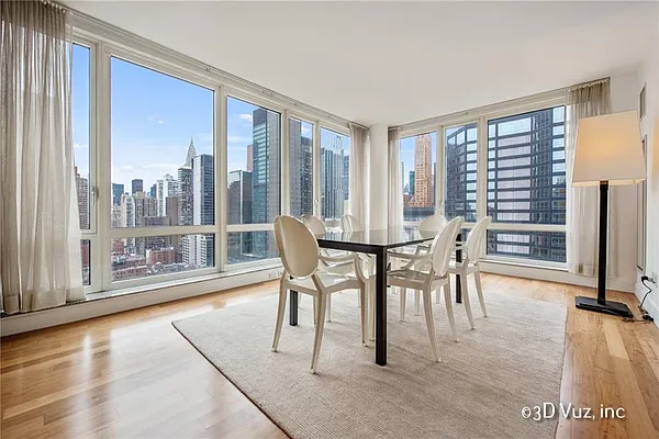 Sold by Remax Edge | media 10