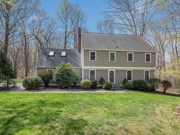 23 Paper Mill Dr, Madison, CT 06443