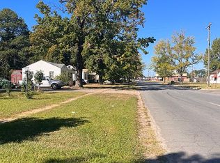 1906 W 28th Ave, Pine Bluff, AR 71603