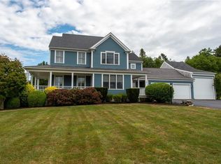 33 Paddock Ln, Middletown, RI 02842