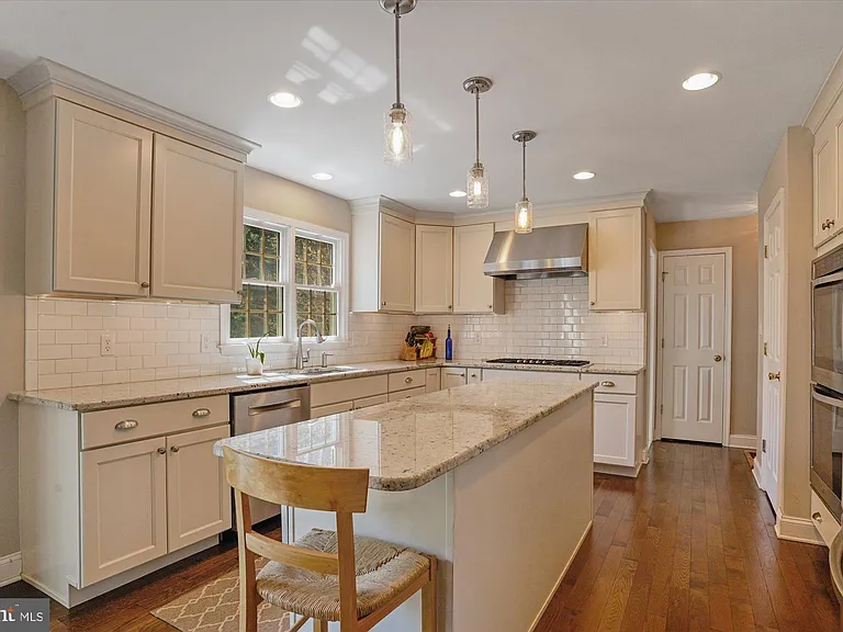 307 Rhineforte Dr — Photo 8