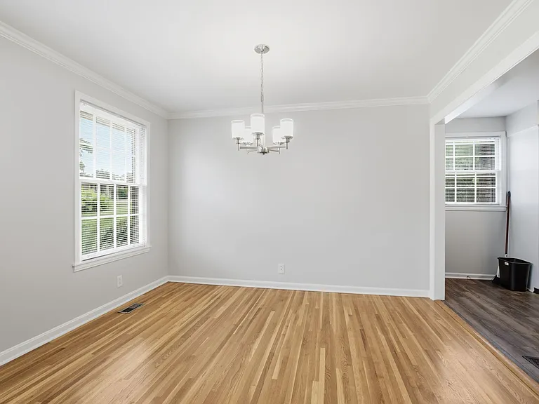 2614 Edge O Lake Dr — Photo 11