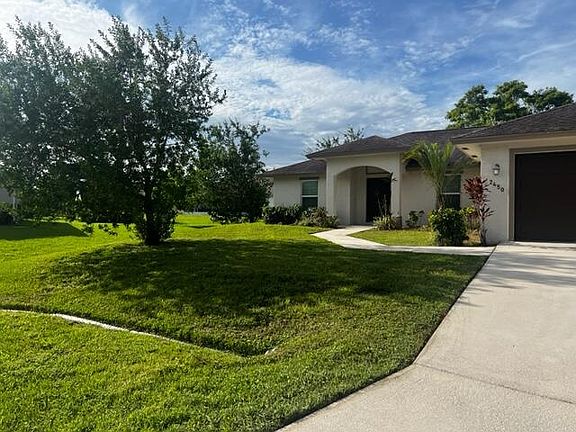 3rd image of 2450 SW Mabry Court