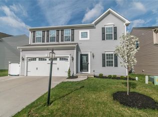 9083 Stonegate Cir, North Ridgeville, OH 44039