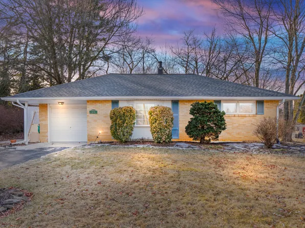 3230 Lindberg Ave, Allentown, PA 18103