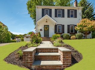 11 Bryan Rd, Branford, CT 06405