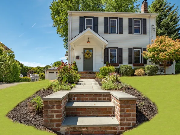 11 Bryan Road, Branford, CT 06405