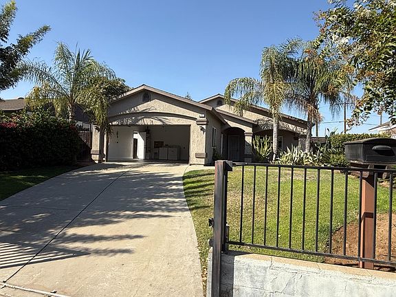 3rd image of 4591 E Balch Ave