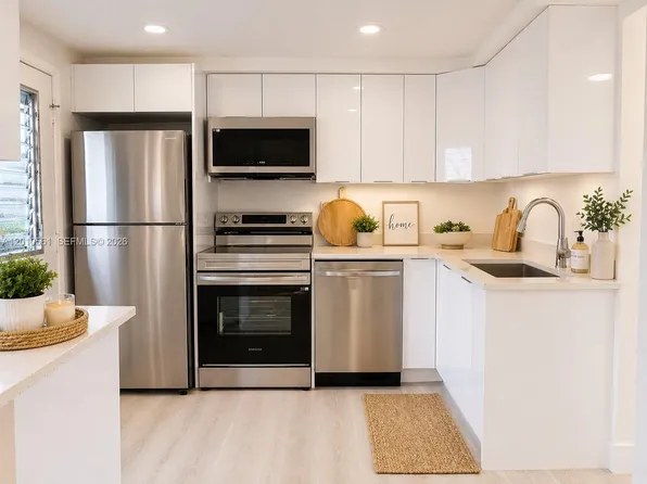 2999 Point East Dr APT C101, Aventura, FL 33160
