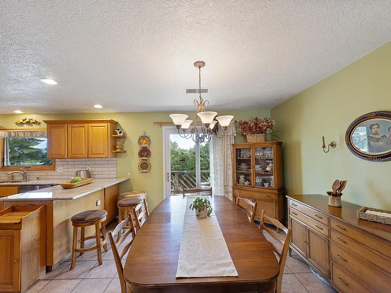 3615 Horacio Ct NE — Photo 10