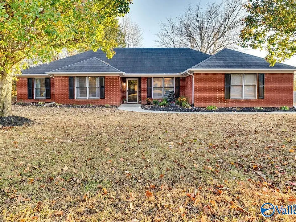 108 Adalene Ln