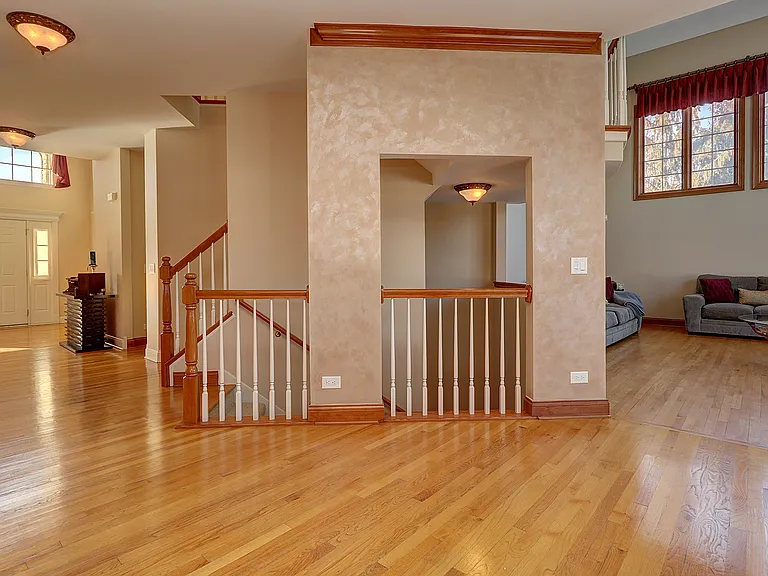 26025 Whispering Woods Cir — Photo 34