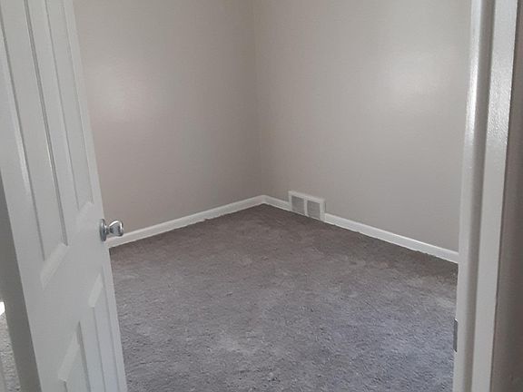 5th image of 7384 Fielding St