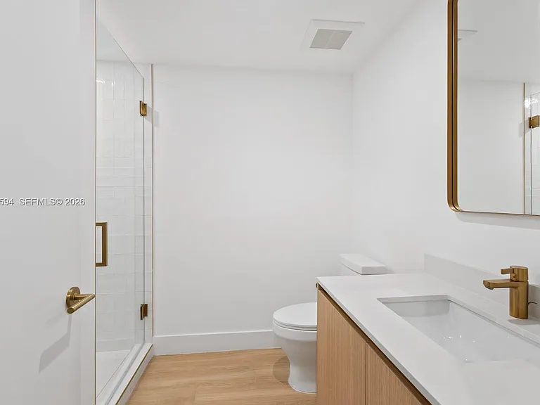 90 NE 32nd St #506 — Photo 15