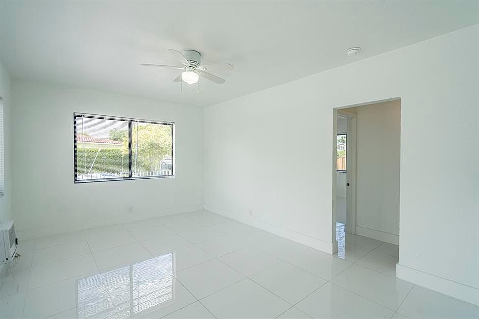 1st image of 7935 Crespi Blvd Unit 1-7925R