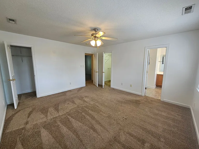208 Burning Tree Ln — Photo 15