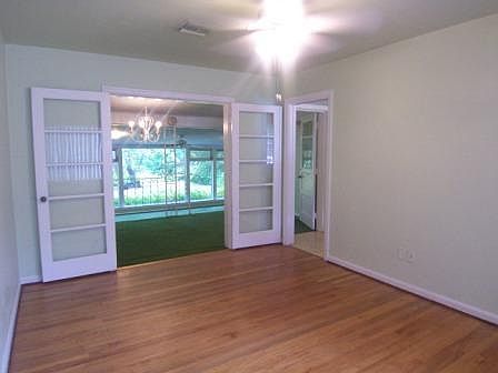 3rd image of 814 Escambia Dr