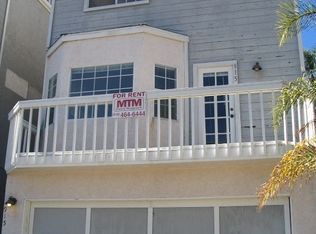 915 Vine St, Oceanside, CA 92054