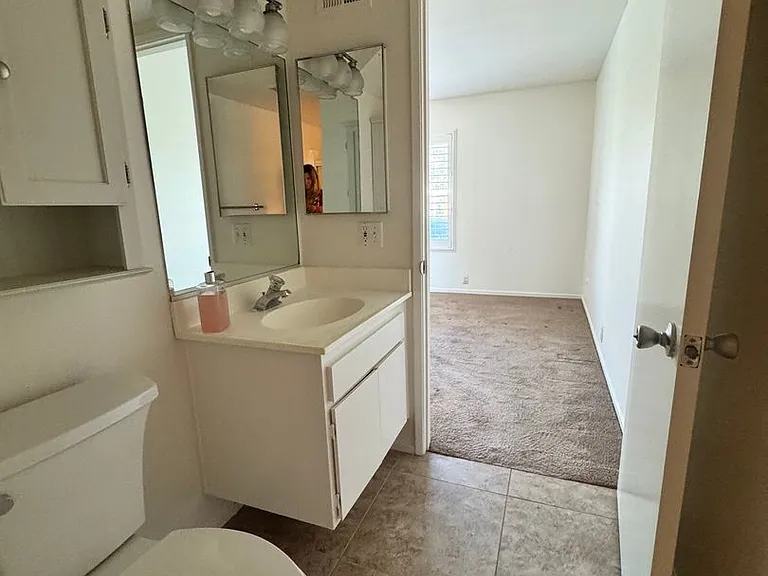 10834 Caravelle Pl — Photo 17
