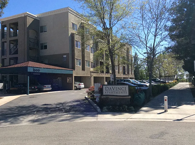 Davinci Apartments — Photo 1