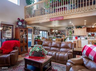 2755 Sunflower Dr, Overgaard, AZ 85933