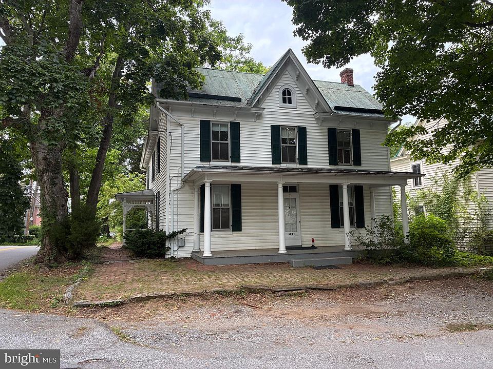 1st image of 7 Old Prospect Ave