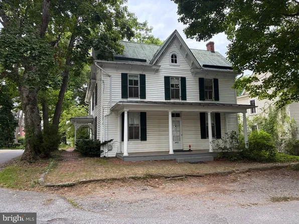 7 Old Prospect Ave, Shepherdstown, WV 25443