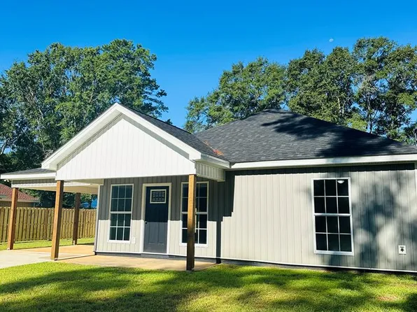 830 S Holland St, Slocomb, AL 36375