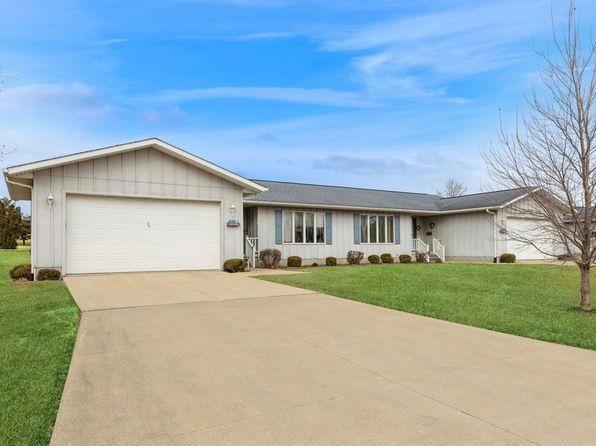 101/103/105/107 Augusta Dr, Lowden, IA 52255