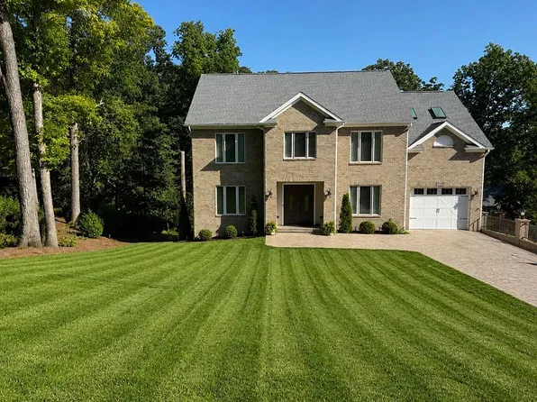 1176 Nelson Dr, Harrisonburg, VA 22801