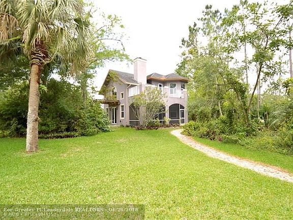 4th image of 8730 NW 66th Ln