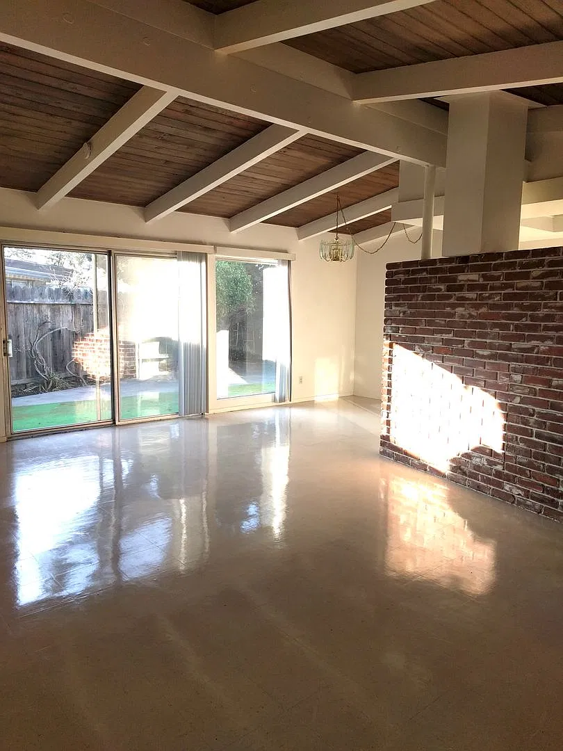 Spacious & Modern 2-Bedroom Townhome-Style Living in Prime Modesto Location! — Photo 1