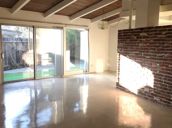 805 Tully Rd APT 25, Modesto, CA 95350