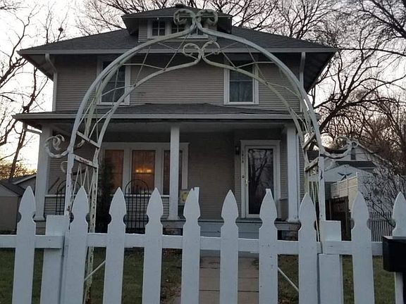 2nd image of 1915 West St