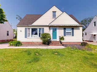 1690 Byron Dr, Mayfield Heights, OH 44124
