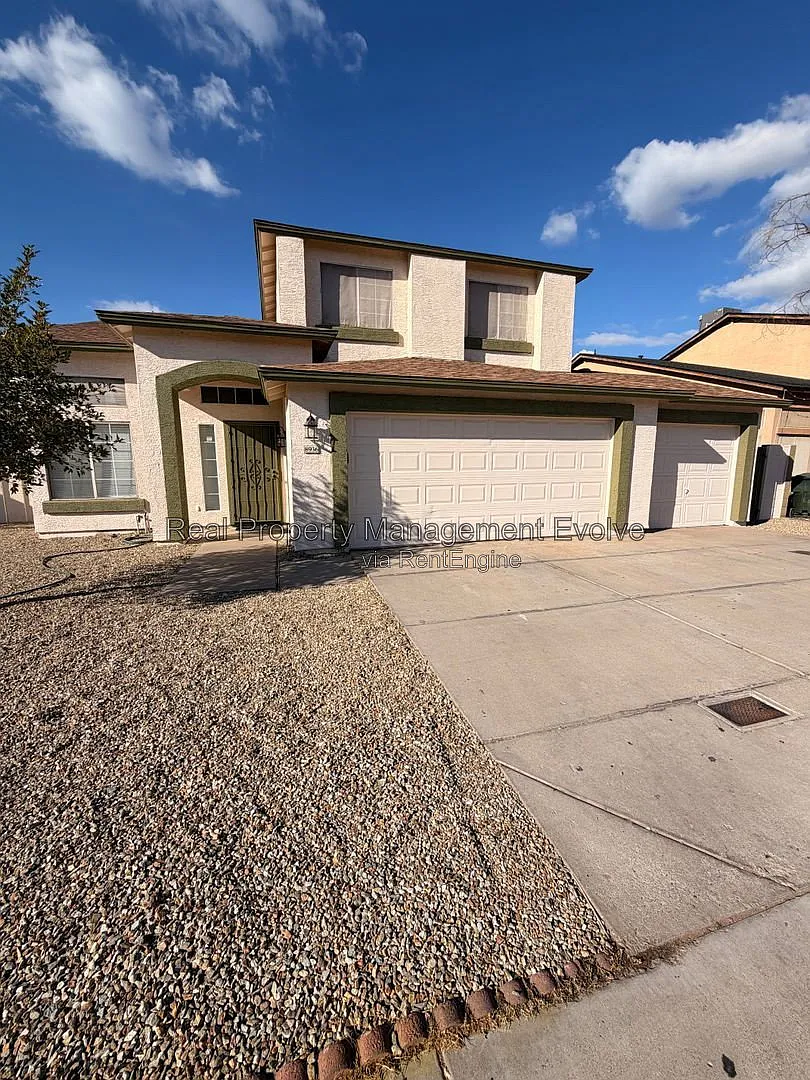 4 bed, 2.5 bath, 2168 sqft, $2,625 — Photo 3