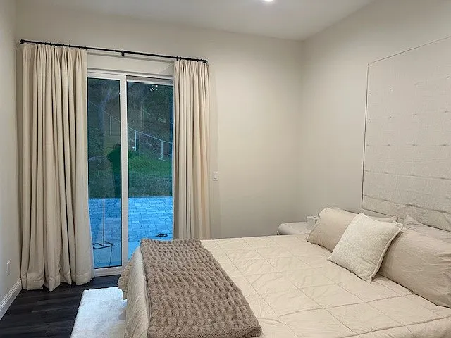 2 bed, 2.5 bath, 1200 sqft, $4,500 — Photo 4