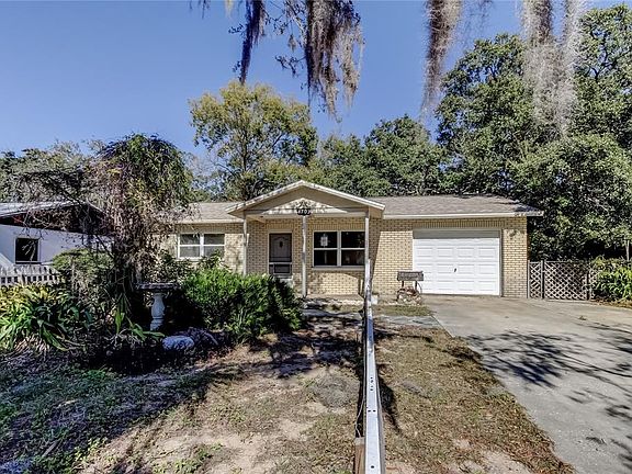 3rd image of 4709 Gazania St