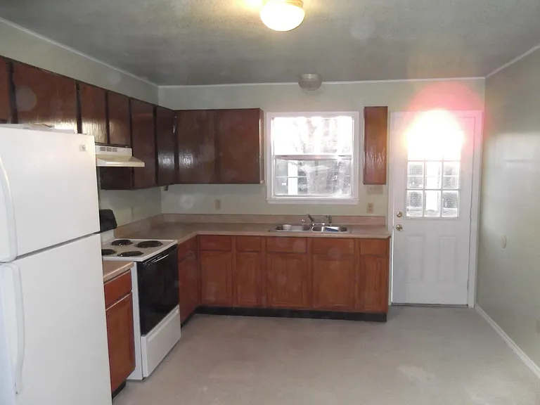 1305 Jones St — Photo 4