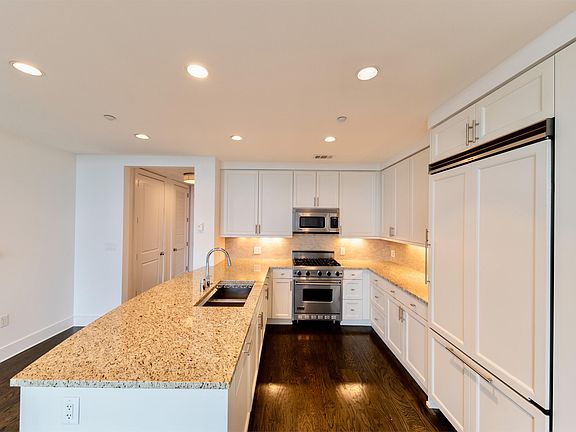 5th image of 3630 Peachtree Road Ne 1 #2209