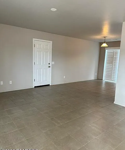 6755 N Double Tree Rd — Photo 2