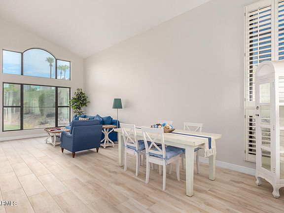 5th image of 1514 E ESTRID Avenue