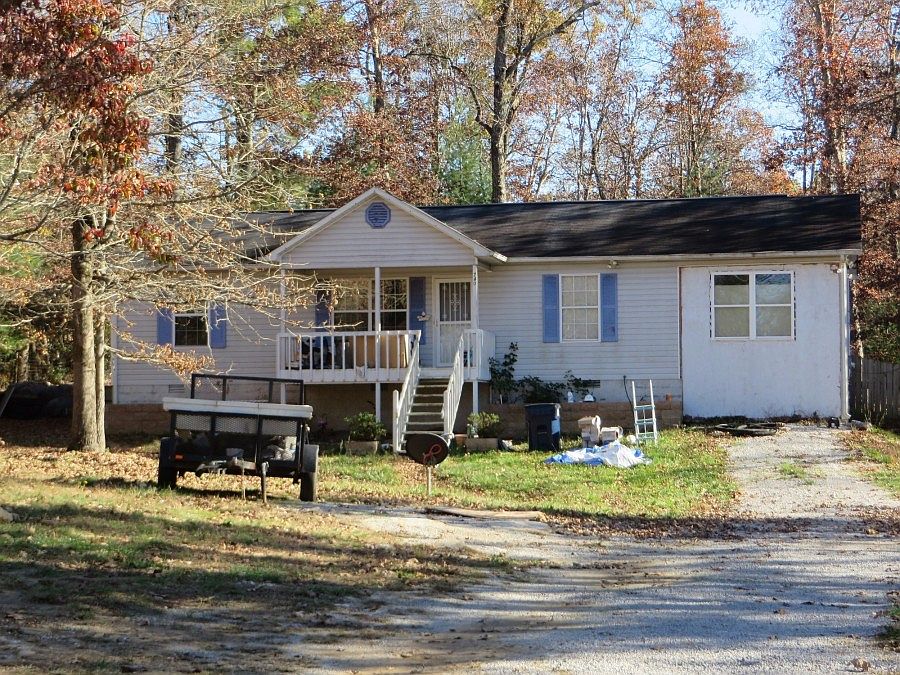 1st image of 740 Scarlett Dr