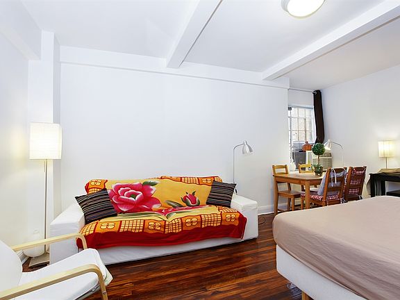 2nd image of 5 Tudor City Pl APT 1609
