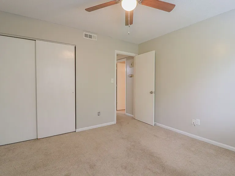 1645 Cedarview Ct #0 — Photo 17
