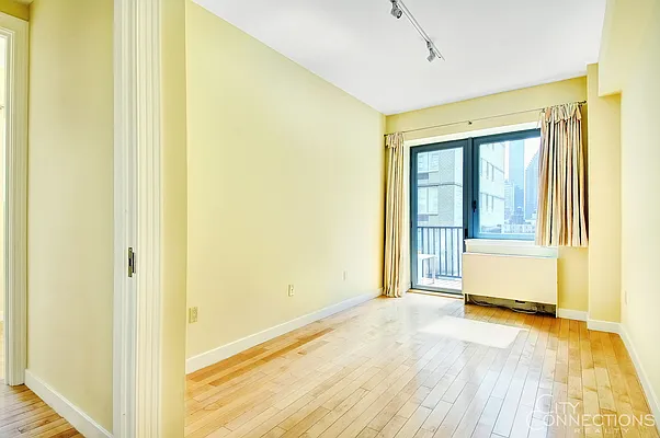 Rented by City Connections Realty | media 5